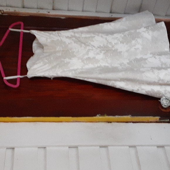 Jessica McClintock for Gunne Sax sz 5 Juniors cream and embossed prom dress NWT - Picture 4 of 10